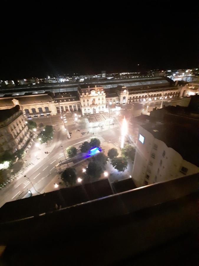 Chambre Chez L'Habitant Face A La Gare De Bordeaux Exteriör bild